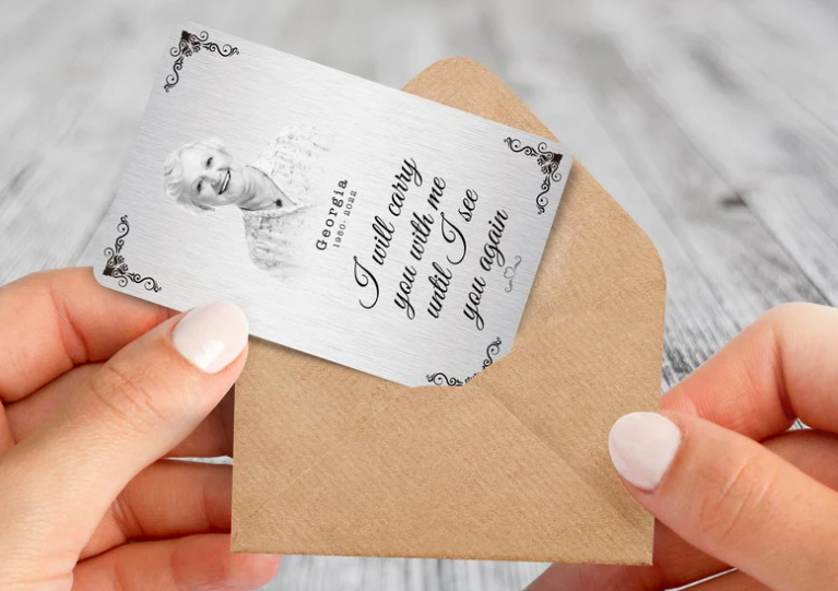 How Personalised Memorial Wallet Cards Help Keep Memories Close