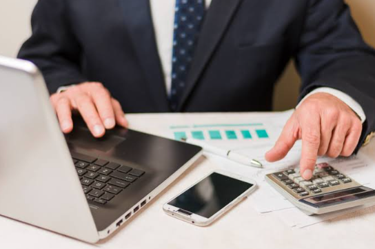 Outsourced Accounting Service vs In-House: Which Fits Your Hong Kong Business?
